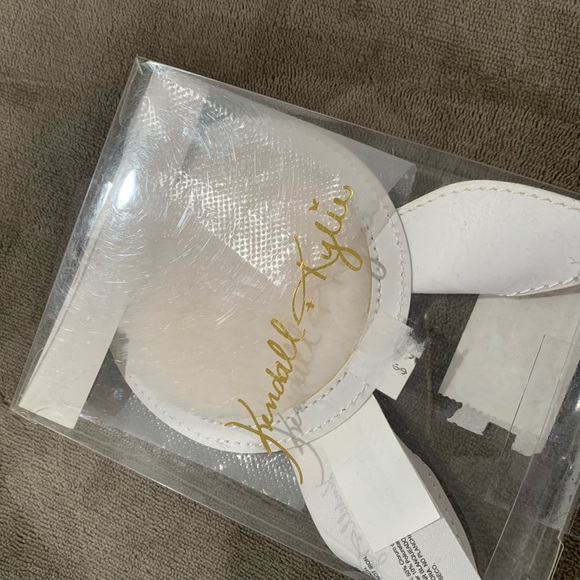 Kendall & Kylie Crossbody phone case and mirror combo - Picture 2 of 3